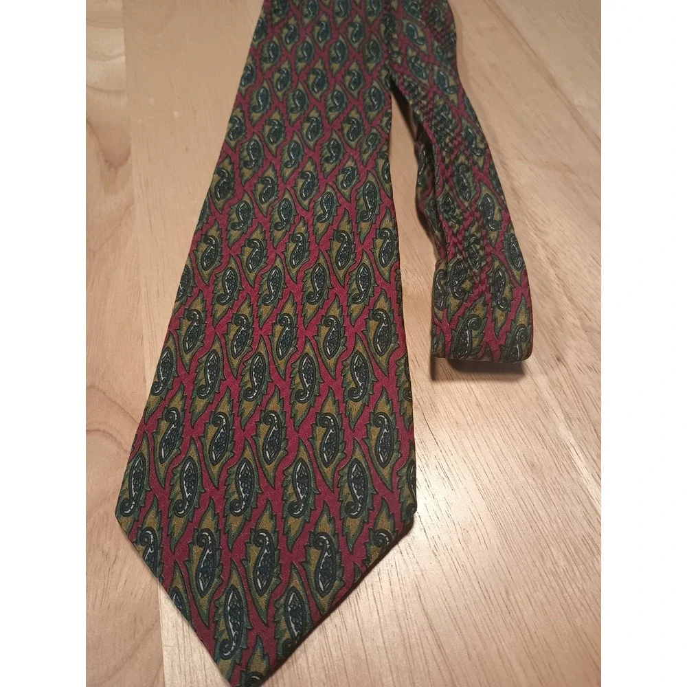 Hunting Horn Classics‎ Paisley Men's Silk Neck Tie